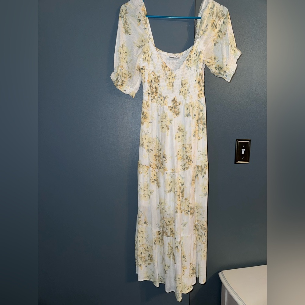 Abercrombie & Fitch Floral Maxi Dress in Cream and Yellow